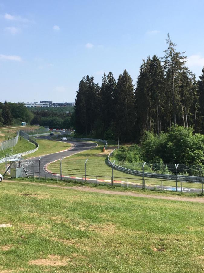 Gaestezimmer Melina Am Nuerburgring Adenau Exteriér fotografie