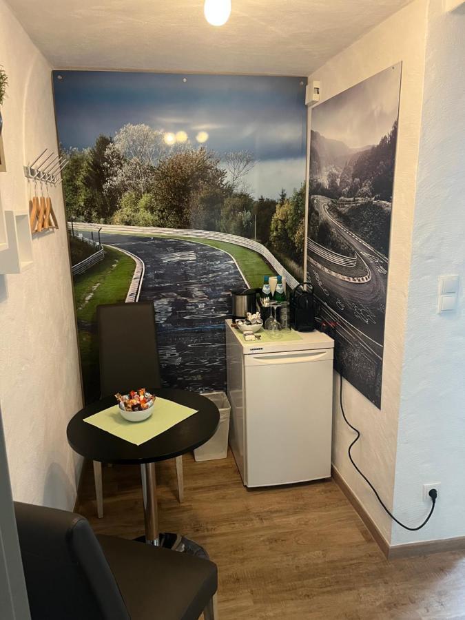 Gaestezimmer Melina Am Nuerburgring Adenau Exteriér fotografie